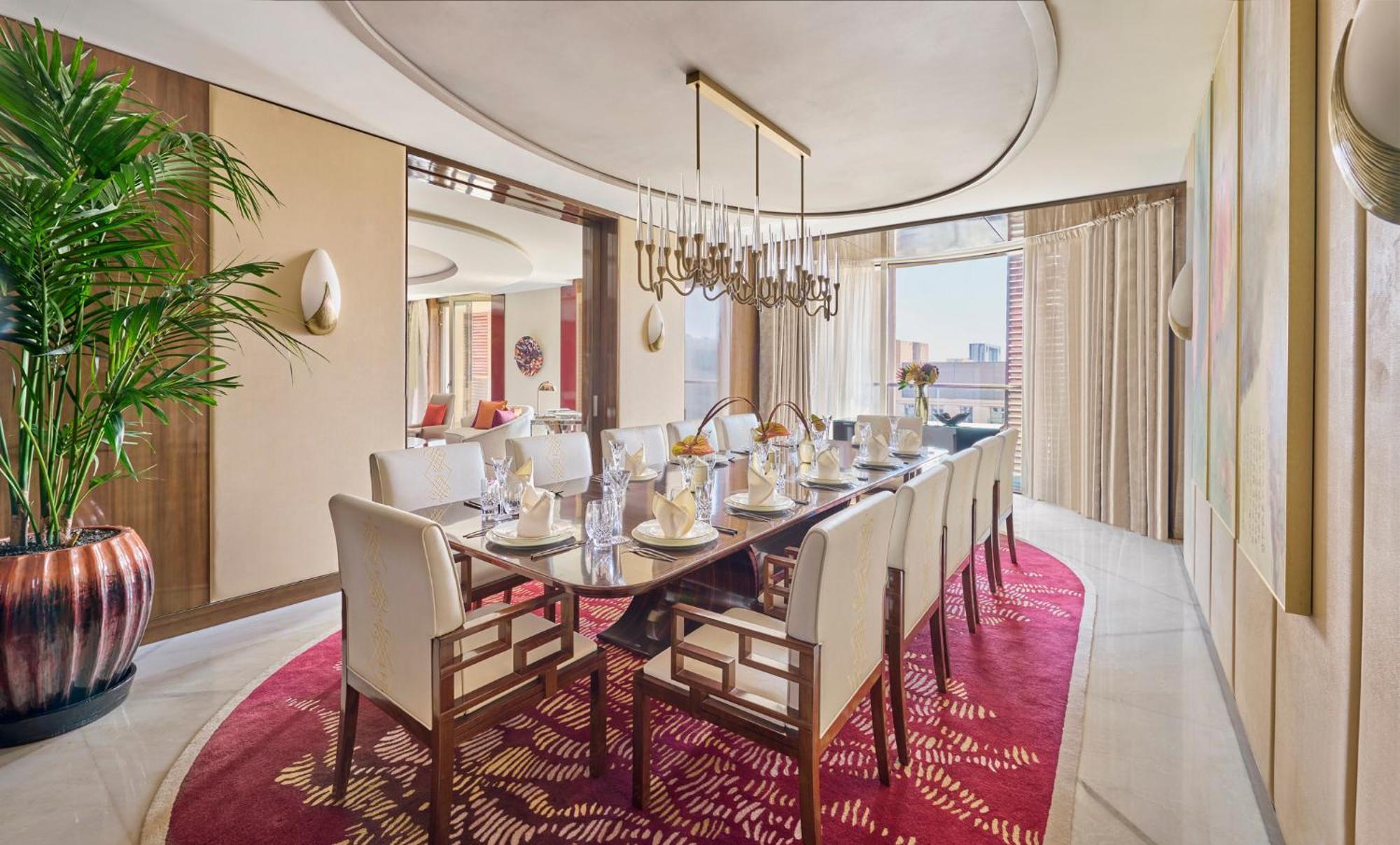 Mandarin Oriental Al Faisaliah, Riaad Buitenkant foto Dining room