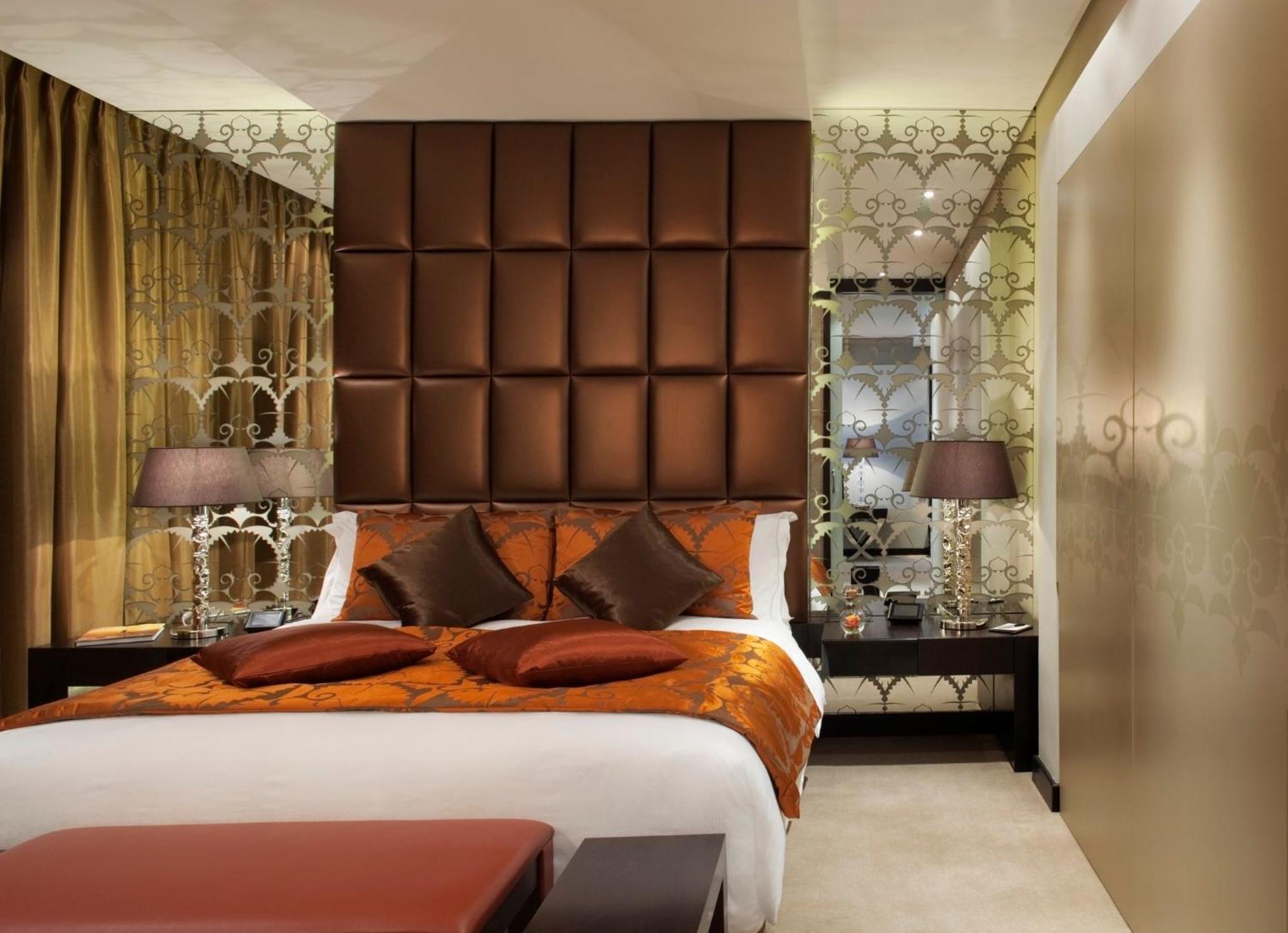 Mandarin Oriental Al Faisaliah, Riaad Buitenkant foto A bedroom at the Mandarin Oriental, Dubai