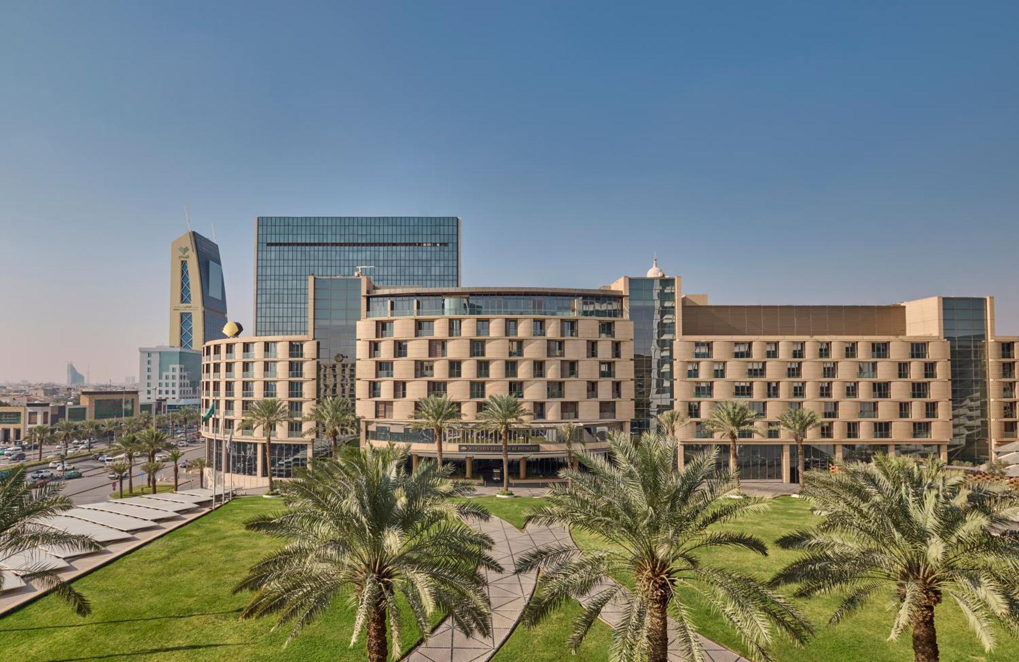 Mandarin Oriental Al Faisaliah, Riaad Buitenkant foto The Ritz-Carlton, Riyadh